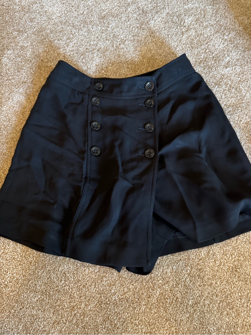 Banana Republic Black Double-Button Skort (shorts/skirt) Size 6